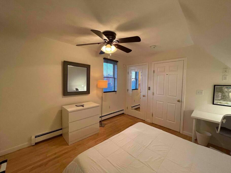 Cozy Condo With All Perks & Parking Close To Encore Casino Everett Exterior foto