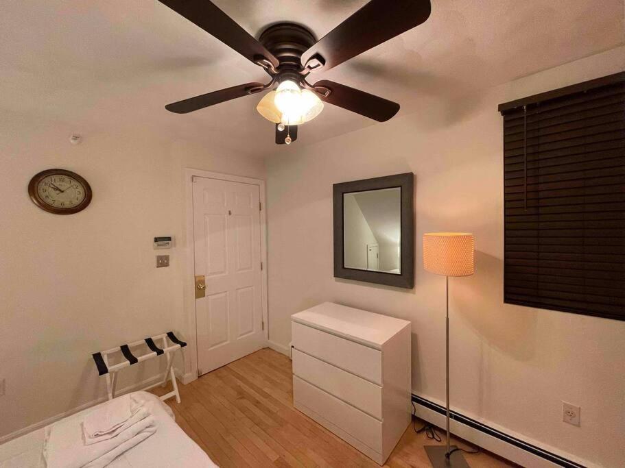 Cozy Condo With All Perks & Parking Close To Encore Casino Everett Exterior foto